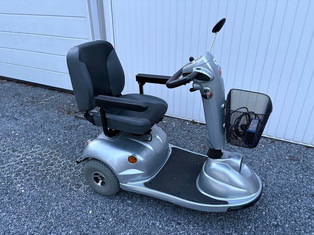 Scootmobiel in NIEUWSTAAT, 16 km/u of meer, Ophalen, Overige merken, 26 t/m 35 km