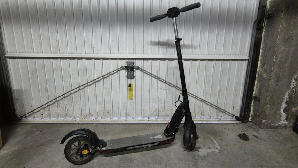 Trottinette Electrique E TWOW Booster SE

ES Premium, Enlèvement