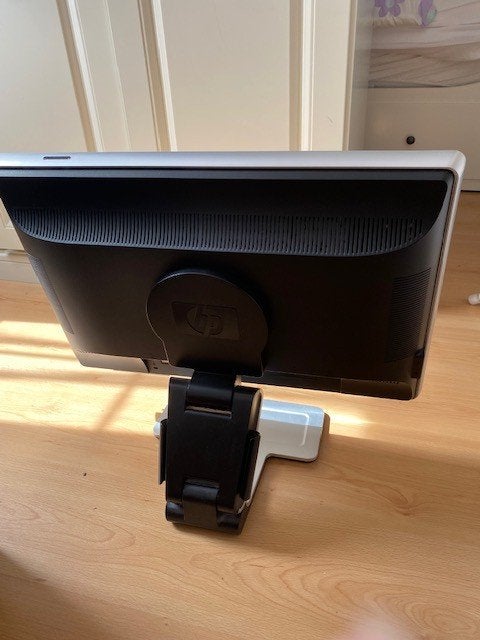 monitor HP W2408h - 24 inch, Computers en Software, Ophalen, Ingebouwde speakers, Gebruikt, HDMI