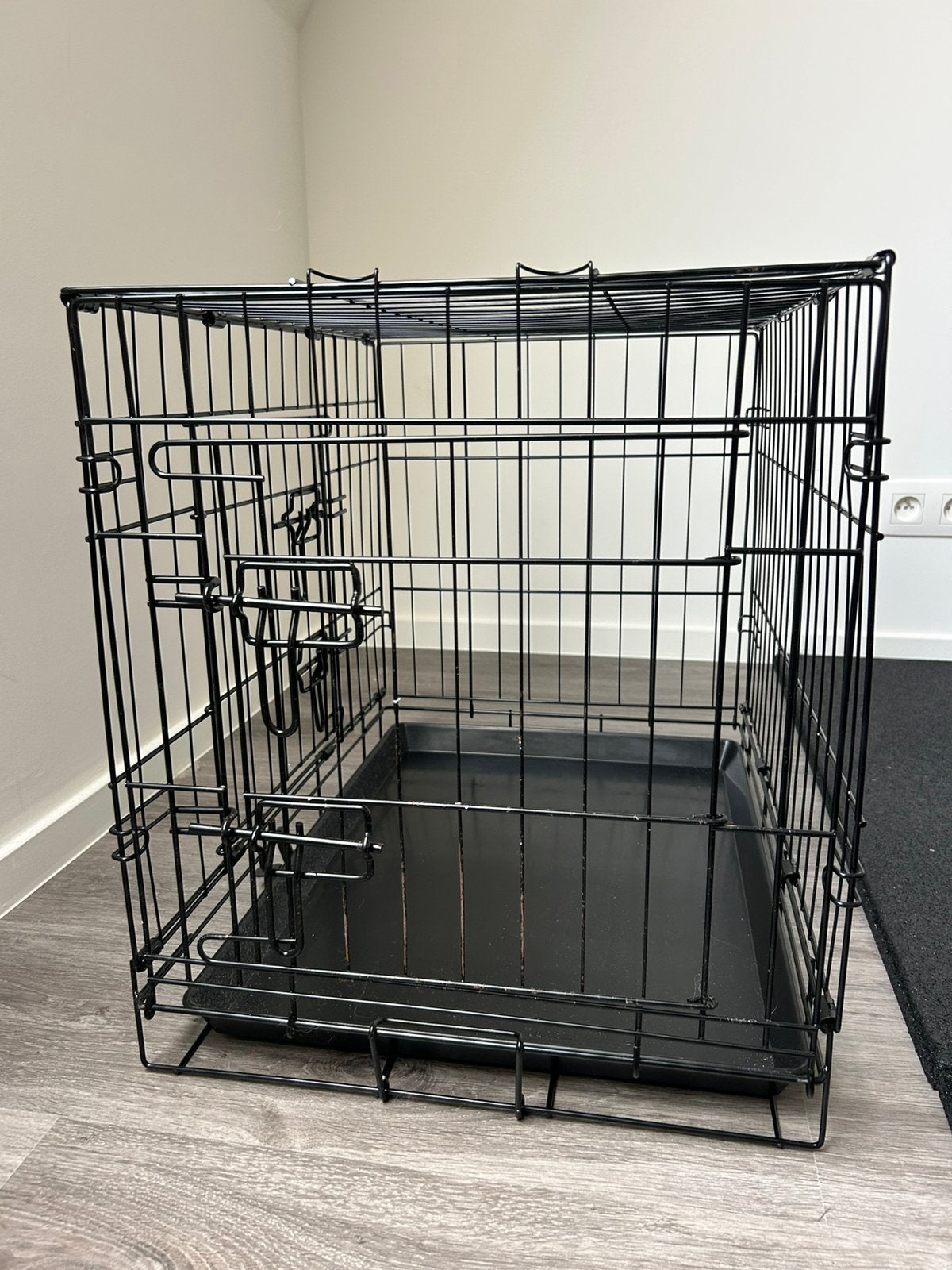 Zwarte XS hondenbench te koop, Dieren en Toebehoren, Ophalen, Zo goed als nieuw