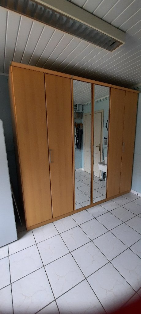 kleerkast kleur beuk in prima staat, Ophalen, Met deur(en), Gebruikt, 200 cm of meer
