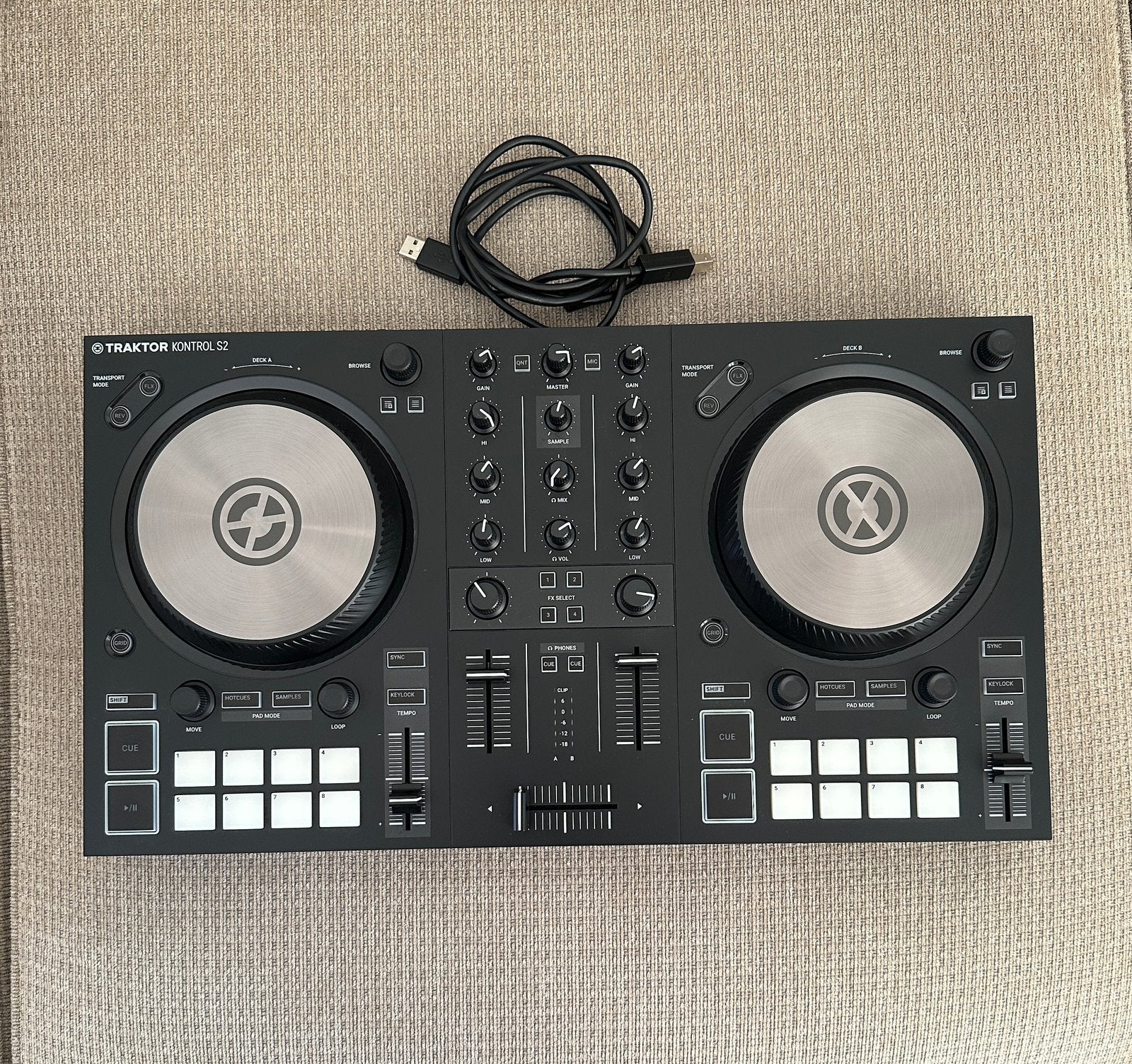 Traktor Kontrol S2, Muziek en Instrumenten, Dj-sets en Draaitafels, Ophalen, Zo goed als nieuw