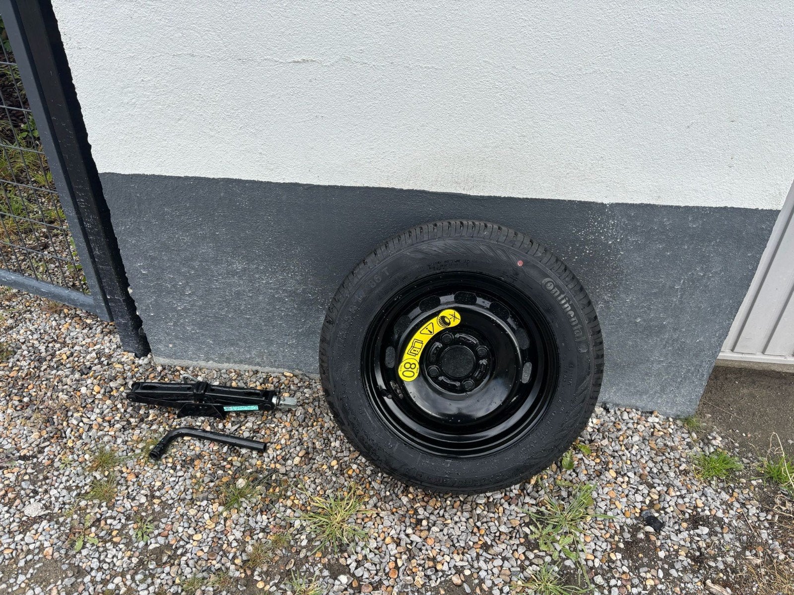 Nieuw reservewiel van Ford met 4-seizoenenband (175/65R14 86, Ophalen, Nieuw, Ford