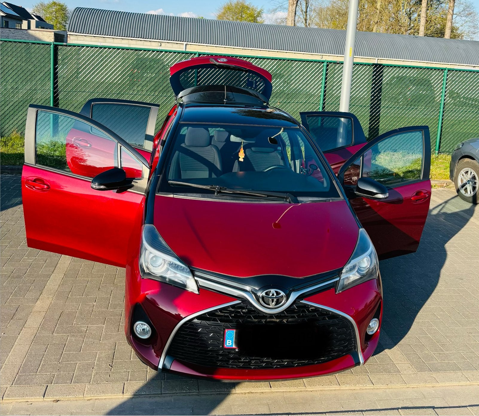 Toyota Yaris, Autos, Toyota, 75 kW, Achat, Euro 6, 1200 kg