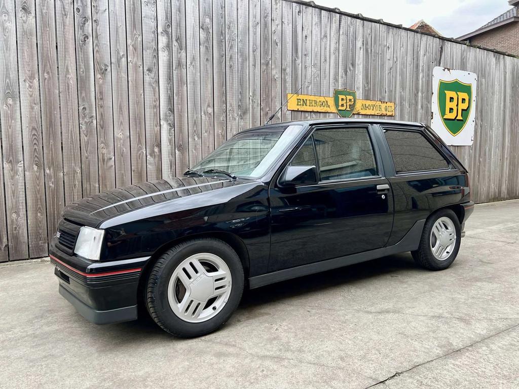 Opel Corsa A 1.6 GSI * Phase 1 * 1989 (bj 1989), Auto's, 4 zetels, Zwart, Bedrijf, Grijs