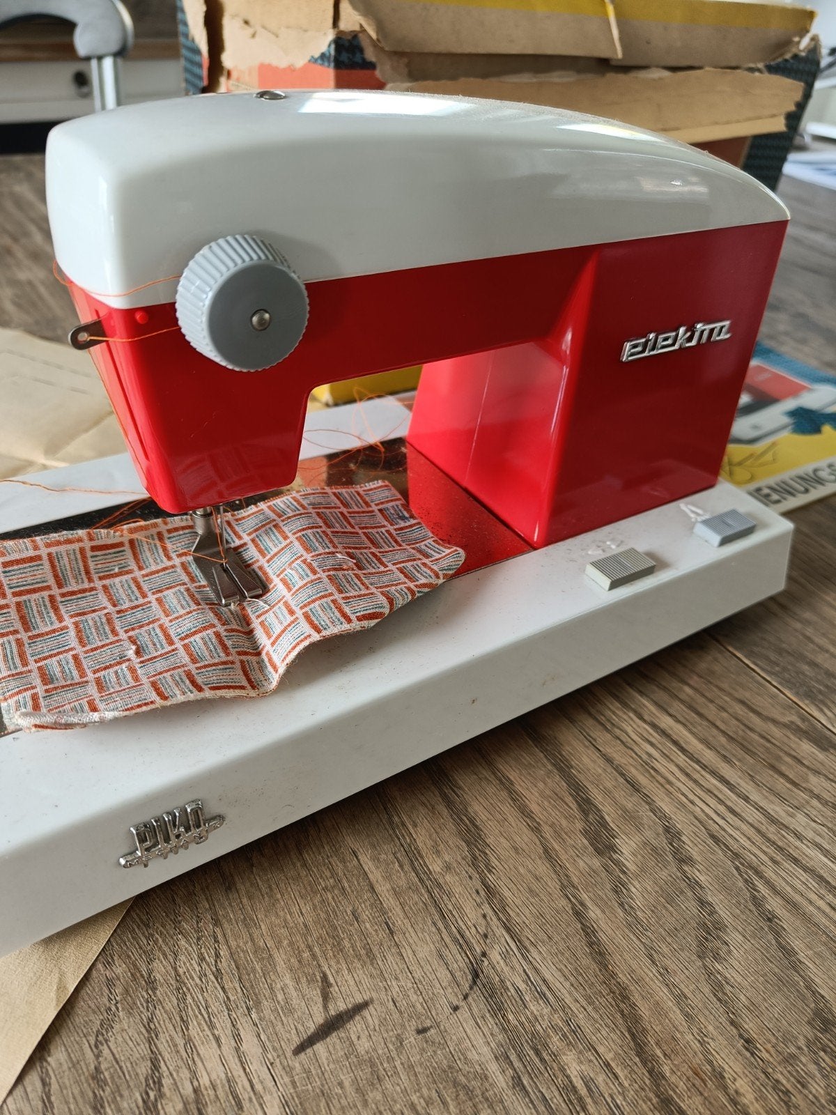 vintage speelgoed kindernaaimachine.., Ophalen