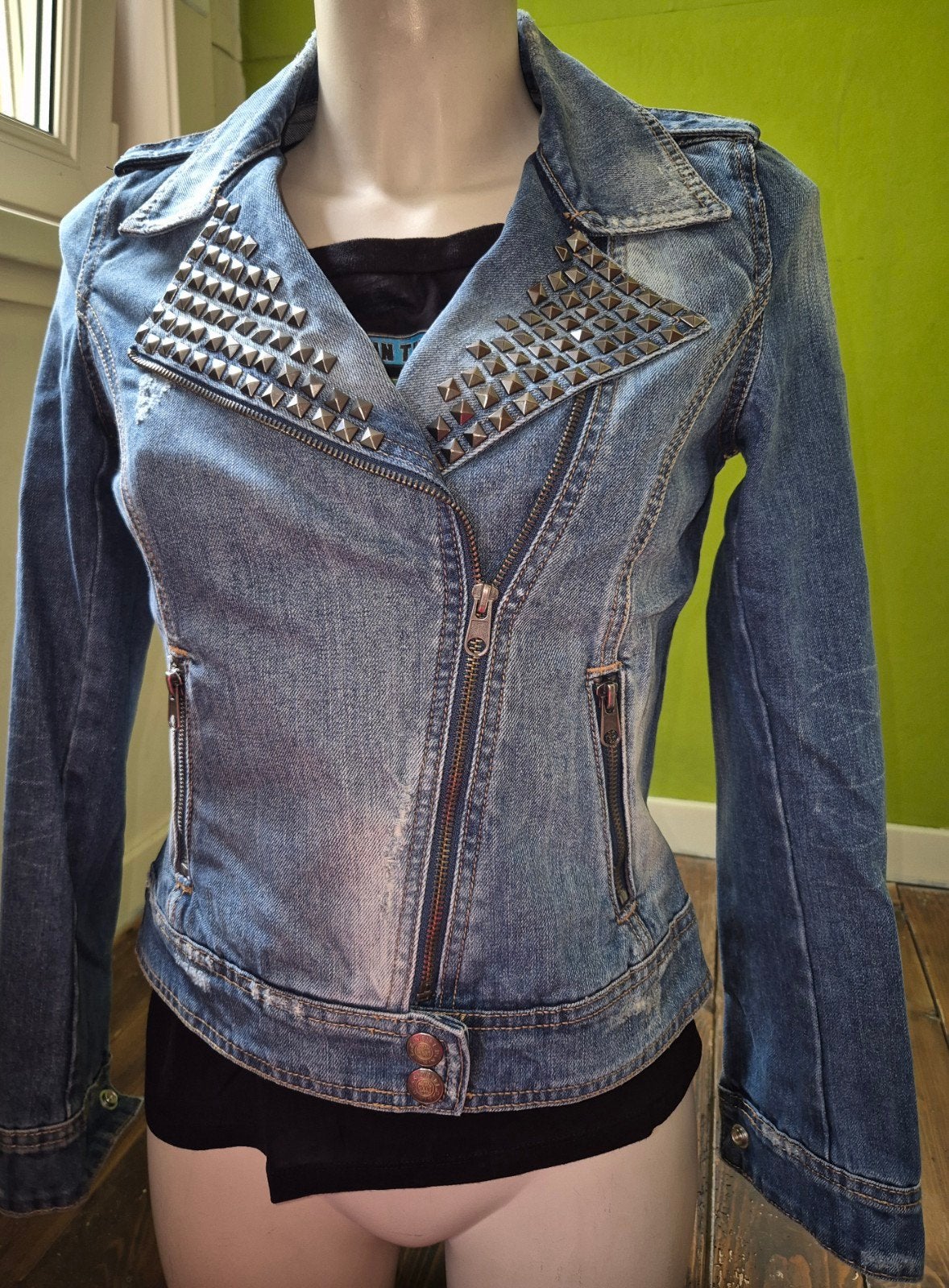 Zara jeansjasje met studs maat s, Ophalen of Verzenden, Maat 36 (S)