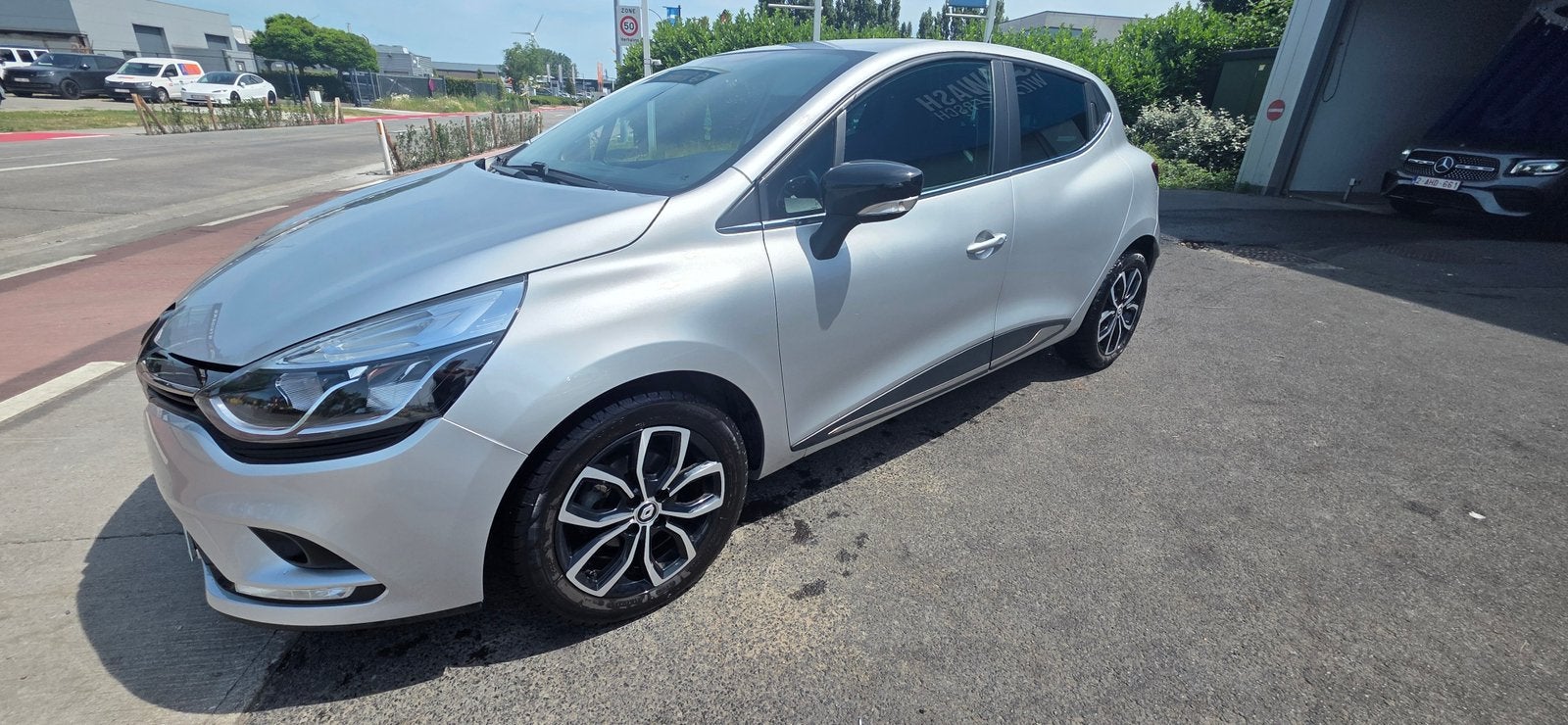renault clio met tal van optie s zeer zuinige wagen, Voorwielaandrijving, Stof, 5 deurs, 3 cilinders