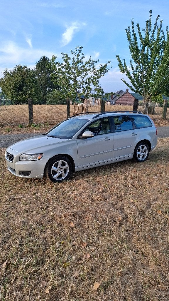 Volvo V50 break 2010, Autos, Volvo, Cuir, Boîte manuelle, 5 portes, Particulier