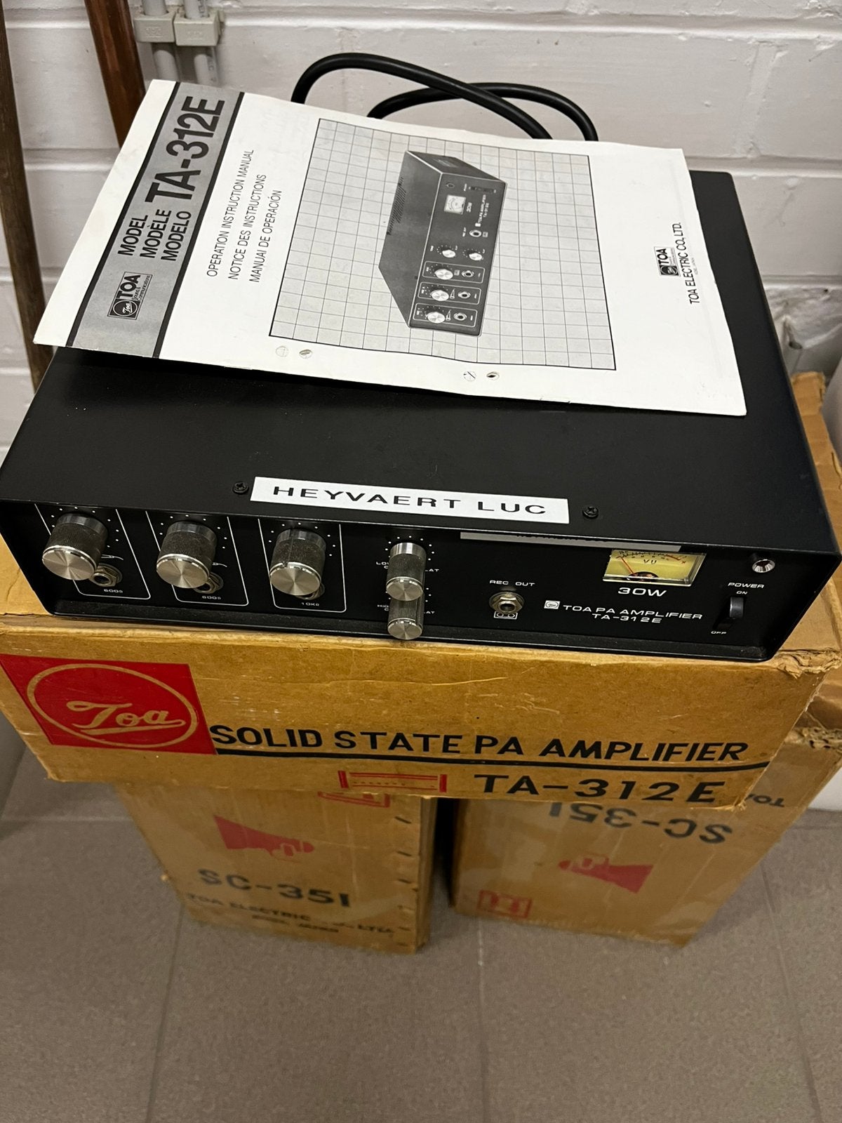 Vintage omroepinstallatie -TOA/Horn, Verzamelen, Elektronische Apparatuur, Ophalen, Audio en Video