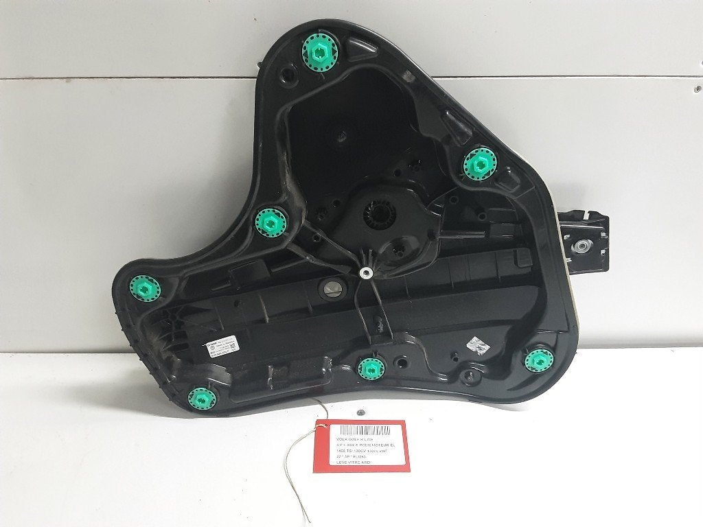 MECANISME VITRE ARRIÈRE DROIT Golf VIII (CD1) (5H0839402F), Volkswagen, Mevr. I. Hauben, Utilisé, Rue de l'Espoir 34 34
4030  GRIVEGNÉE, BE