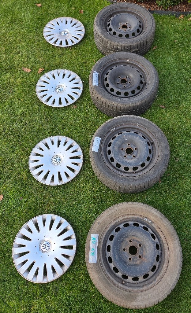 Winterbanden HANKOOK met velg en wieldeksels Volkswagen, Ophalen, Gebruikt, 16 inch, Banden en Velgen