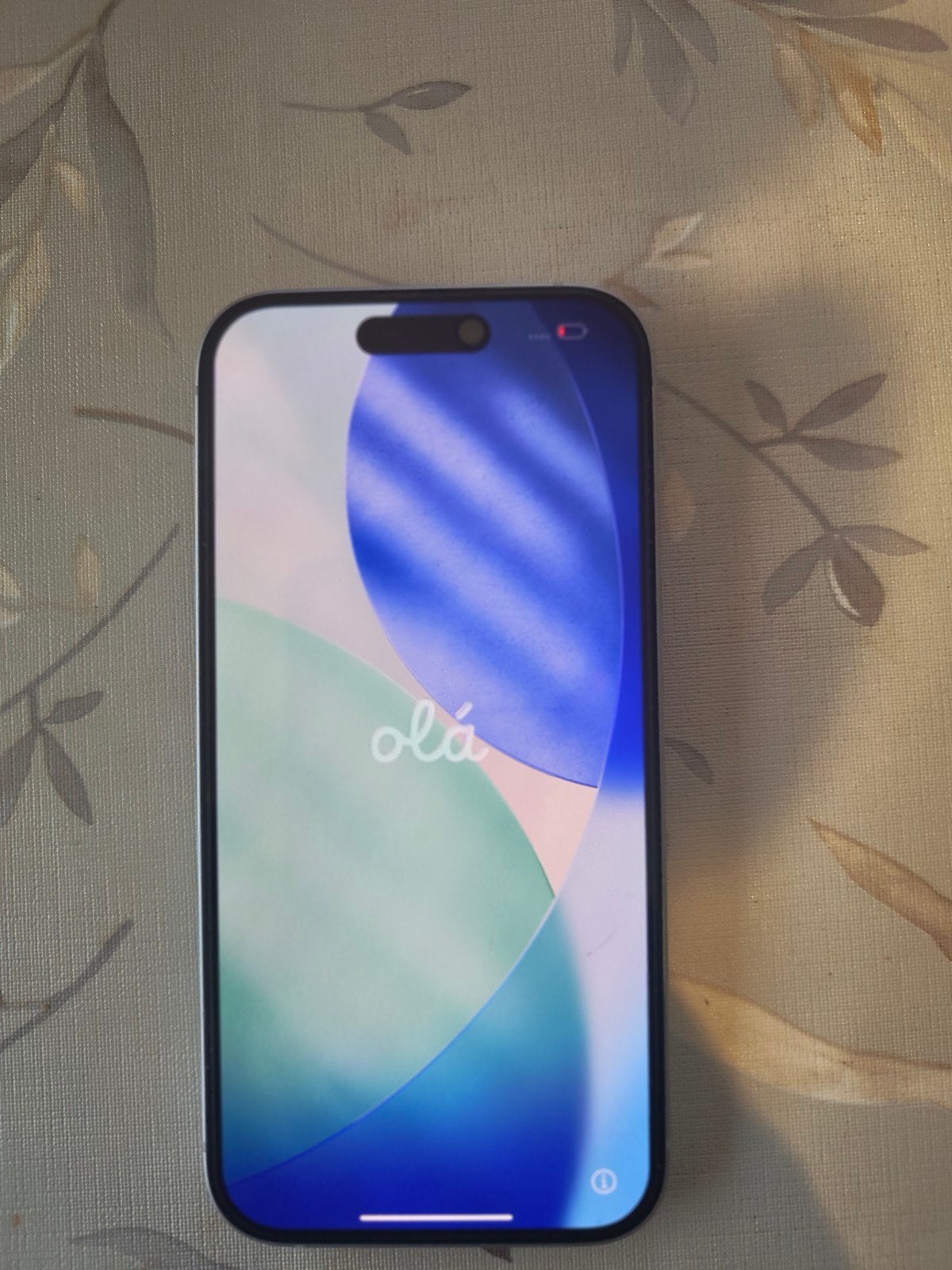 Iphone 15 wit 410€, Télécoms, Enlèvement, Blanc, 128 GB, IPhone 15