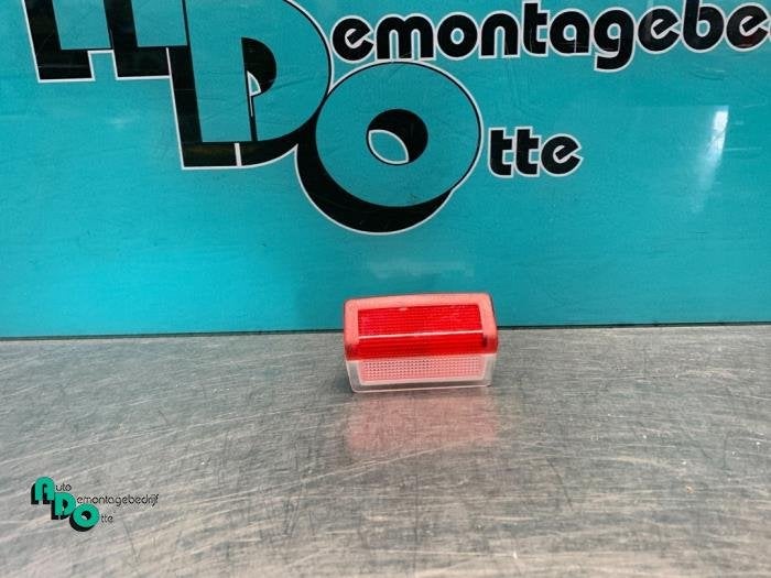 Eclairage d'embarquement d'un Mercedes C-Klasse (C-Klasse 14, Neuf, 3 mois de garantie, -, -