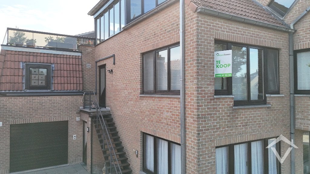 Appartement met 2 slaapkamers en autostaanplaats, Province de Flandre-Occidentale, 91 m², Jusqu'à 200 m², 2 pièces