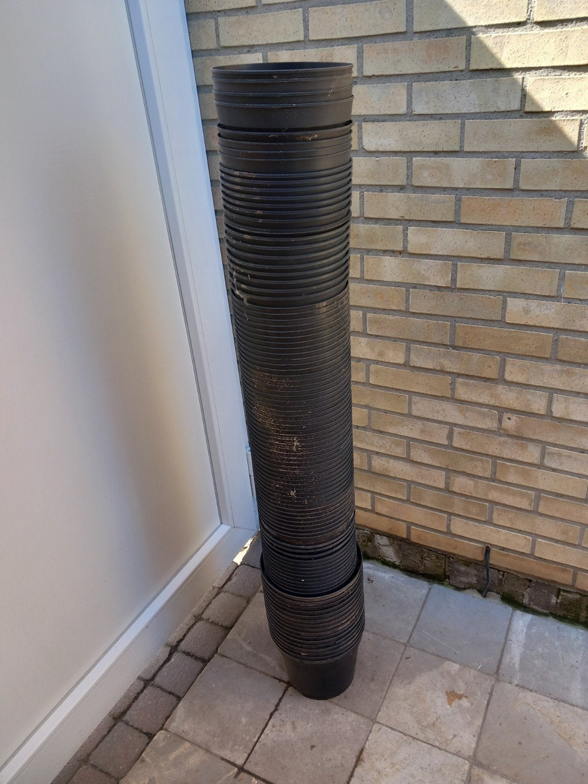 Honderd kweek potten, Ophalen