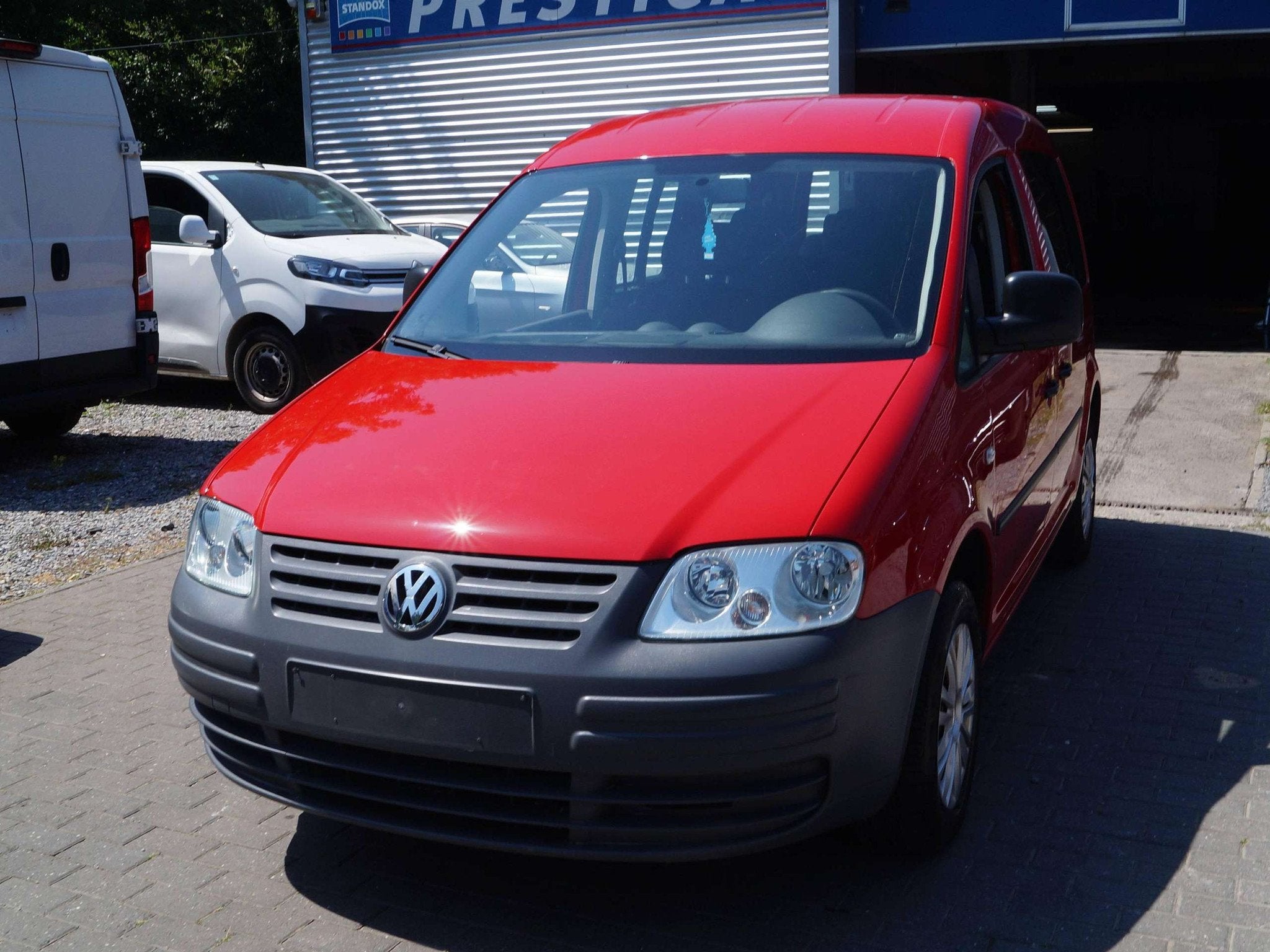 Volkswagen Caddy Caddy People 1.4i 7pl., Rouge, Autres modèles, Achat, https://public.car-pass.be/vhr/7e007e22-cfa9-4bbf-9abe-9b796e09b71a