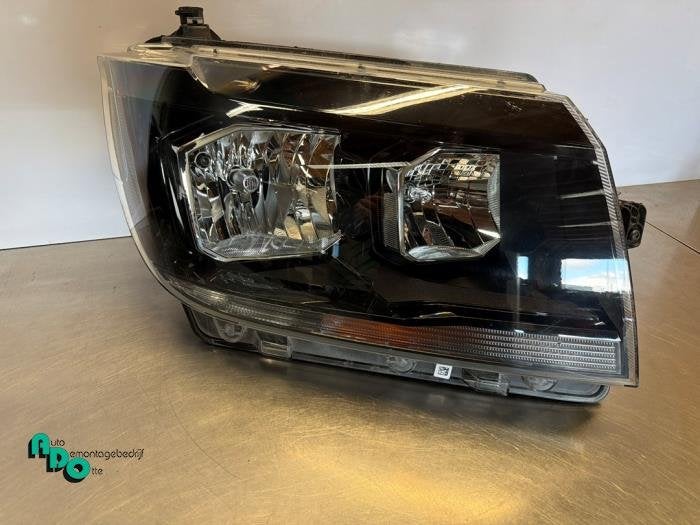 Phare droit d'un Volkswagen Crafter (Crafter 17-), Autos : Pièces & Accessoires, Volkswagen, -, Utilisé, -