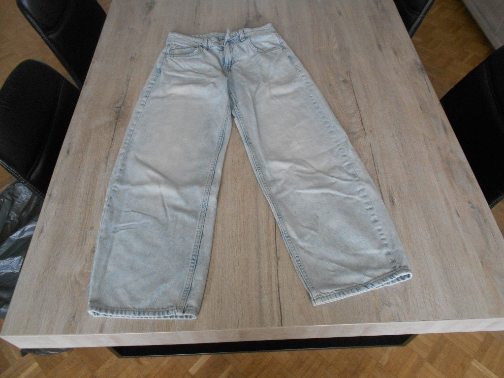 jeans berschka 10 tot 12 jaar, Kinderen en Baby's, Broek, Meisje, Ophalen of Verzenden, Zo goed als nieuw
