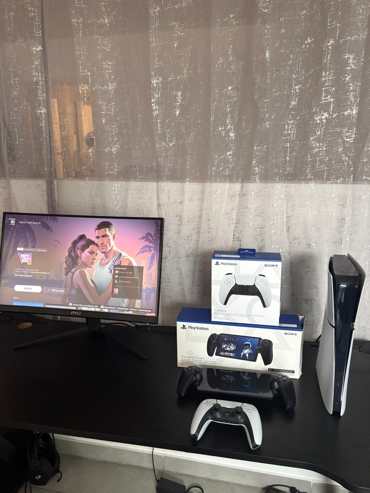 Playstation 5 slim digital 825gb met ps5 portal, Games en Spelcomputers, Spelcomputers | Sony PlayStation 5, Ophalen, Zo goed als nieuw