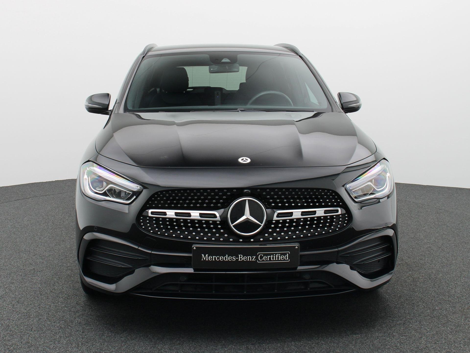 Mercedes-Benz GLA 180 AMG Line + NIGHTPAKKET + SENSOREN + CA, Autos, Mercedes-Benz, 100 kW, 1332 cm³, Achat, Entreprise