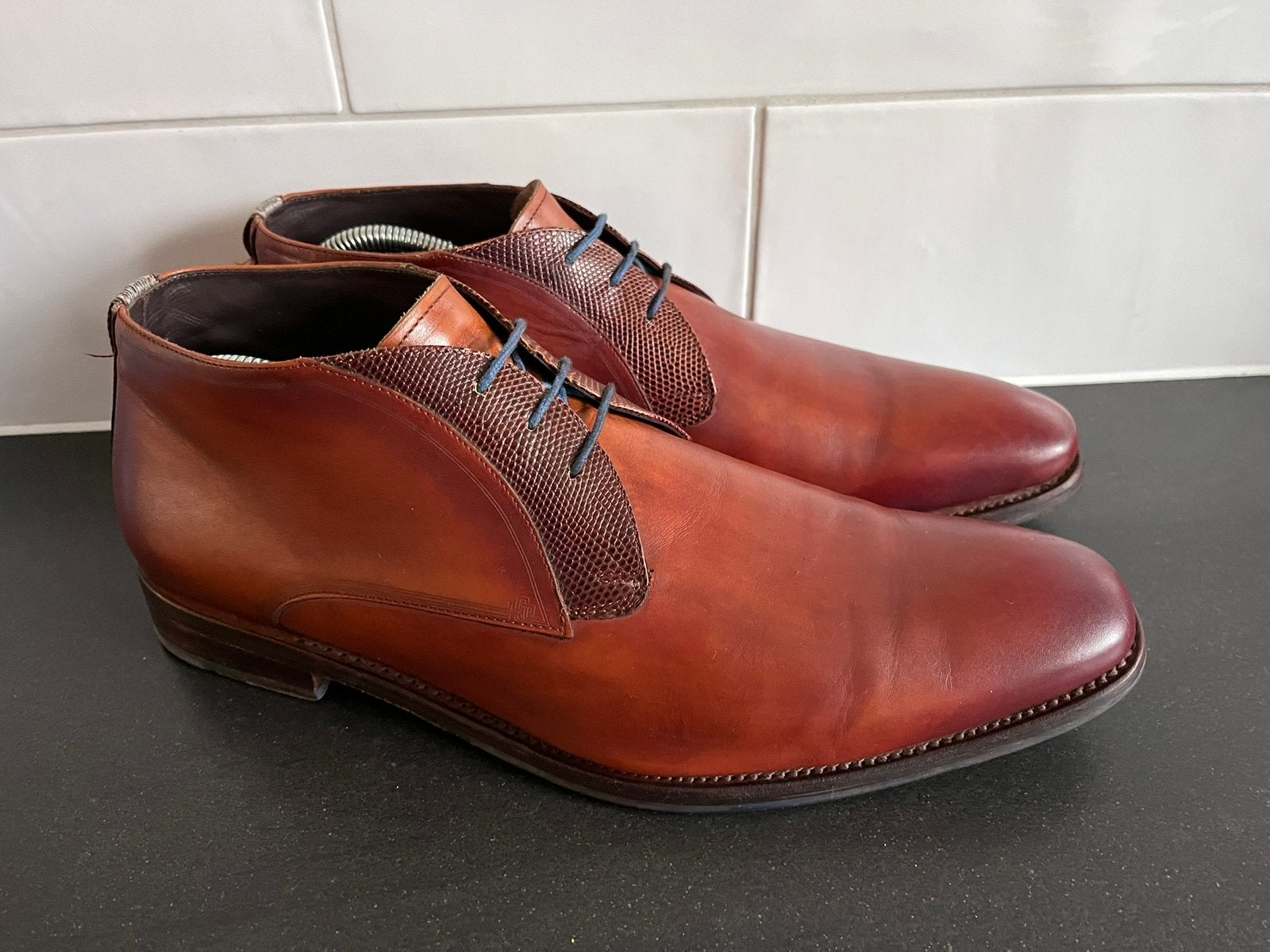 Floris van Bommel herenschoenen maat 10 / 44 H, Vêtements | Hommes, Enlèvement ou Envoi, Chaussures à lacets, Comme neuf, Brun