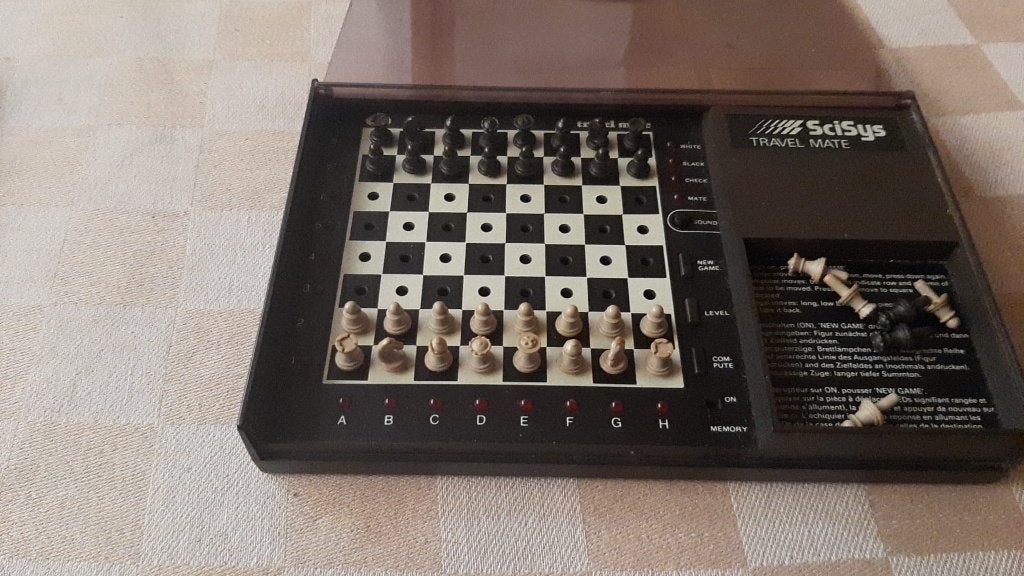 jeu de plateau jeu de voyage Scisys travel mate chess, Hobby & Loisirs créatifs, 1 ou 2 joueurs, Enlèvement ou Envoi, Neuf, Jeu de voyage