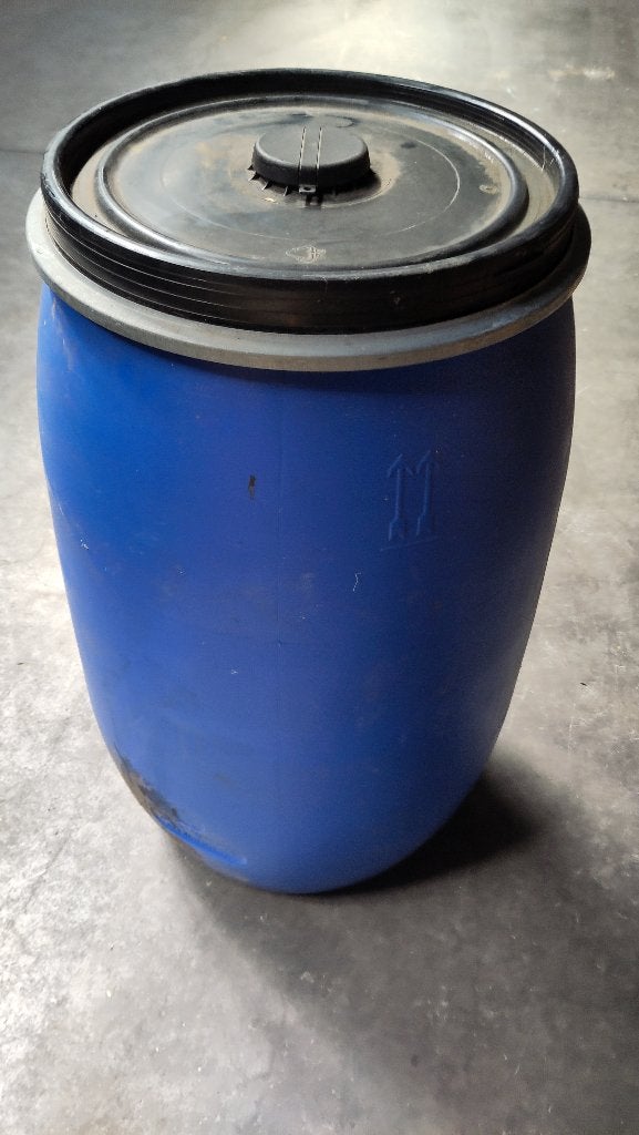 Blauwe vaten met deksel 120 - 150L - meerdere beschikbaar, 75 tot 150 liter, Ophalen, Gebruikt, Kunststof