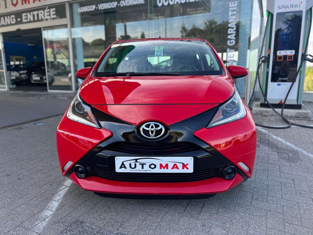 Toyota Aygo Aygo 1.0i VVT-i x-style, Autos, Toyota, Rouge, Achat, 998 cm³, Euro 6