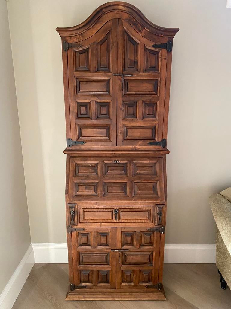 Spaans secretaire kast, Enlèvement