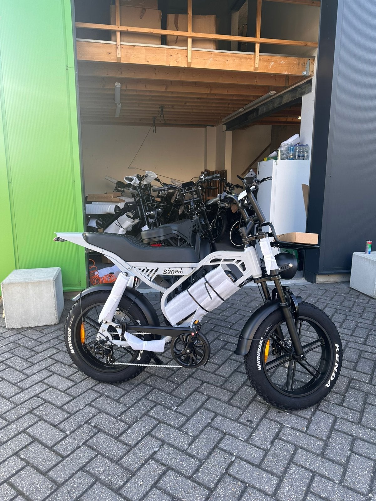 QMwheels s20 pro E-bike ebike, fatbike v20 v8 gt2000 gt16, Ophalen, Zo goed als nieuw