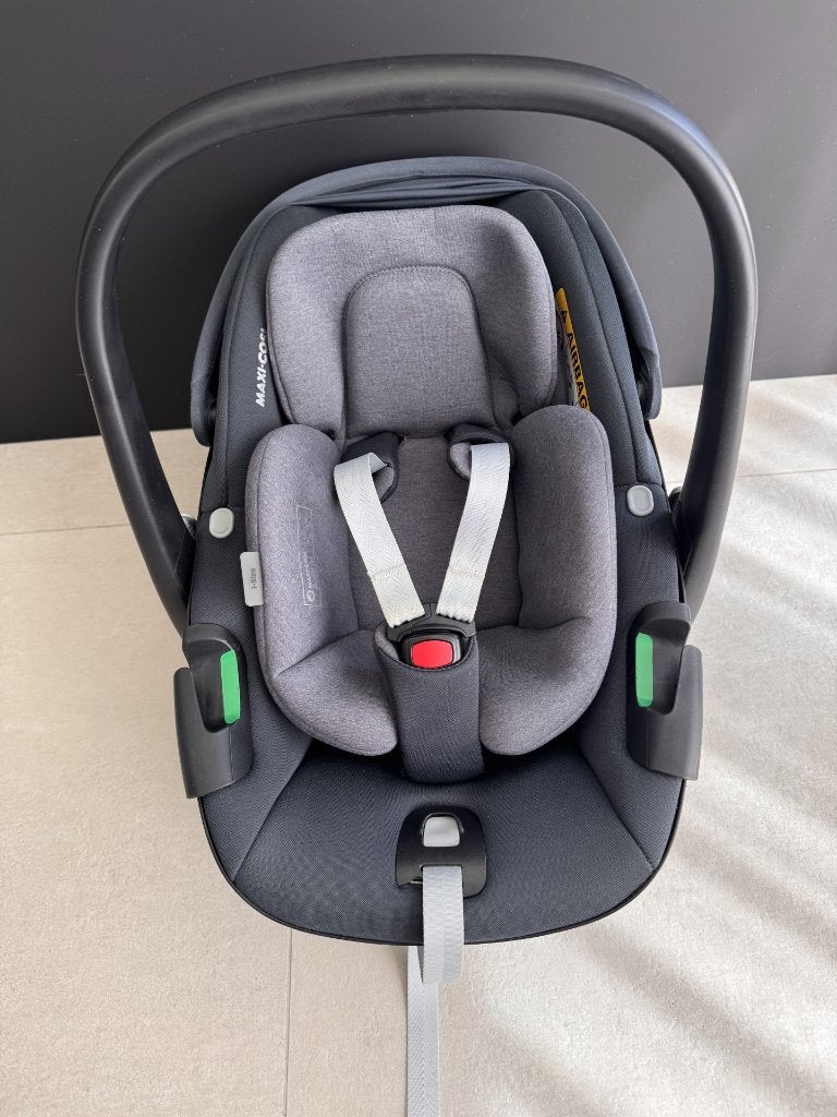 Maxi-Cosi Pebble 360 i-Size, Kinderen en Baby's, Ophalen, Zo goed als nieuw, Maxi-Cosi, Autogordel of Isofix