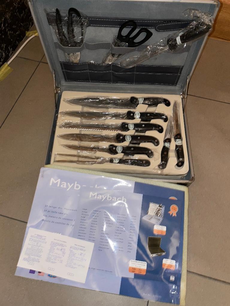 11 delig messenset Maybach NIEUW  nooit gebruikt  75€, Enlèvement, Neuf