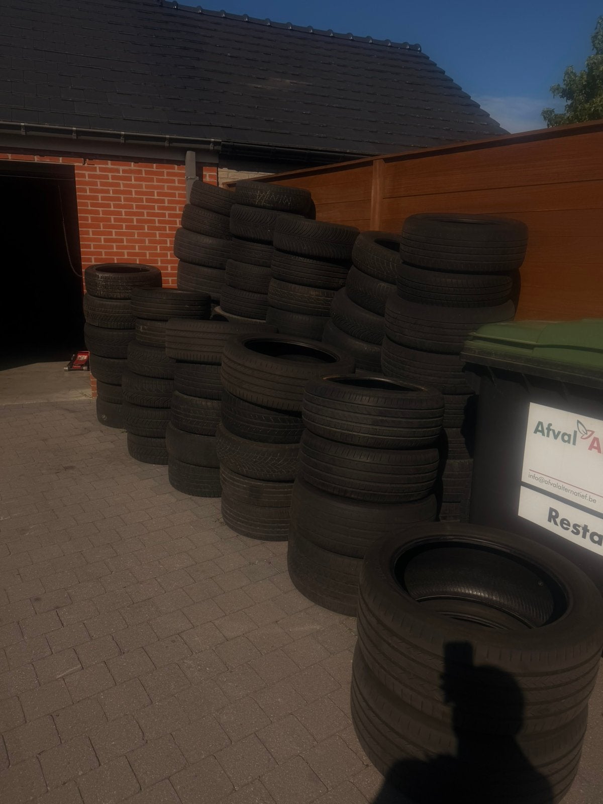 Gratis banden, Tuin en Terras, Ophalen, Zo goed als nieuw