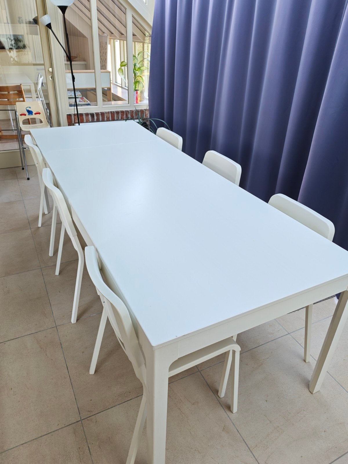 Degelijke, witte houten tafel van 180cm. Uitschuifbaar 240cm, Ophalen