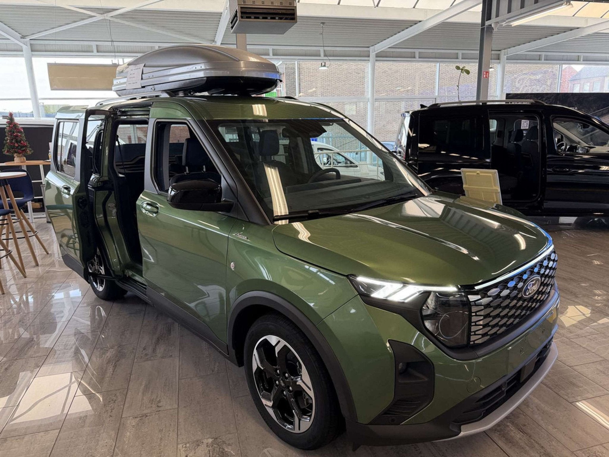 Ford Tourneo Courier BEV 43 kWh Active (automatique), Achat, 1574 kg, Automatique, Tissu