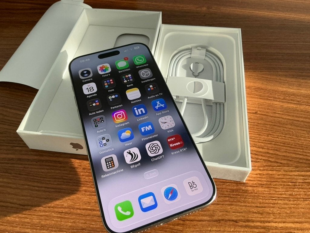 iPhone 16 Pro Max, Telecommunicatie, 89 %, IPhone 16 Pro Max, Zo goed als nieuw, Zonder simlock