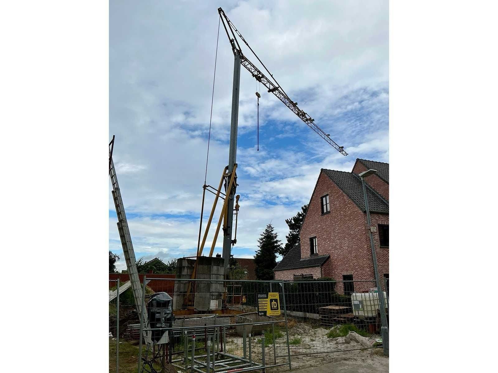 Bouwkraan Potain HD21B, Articles professionnels, Machines & Construction | Grues & Excavatrices, Enlèvement
