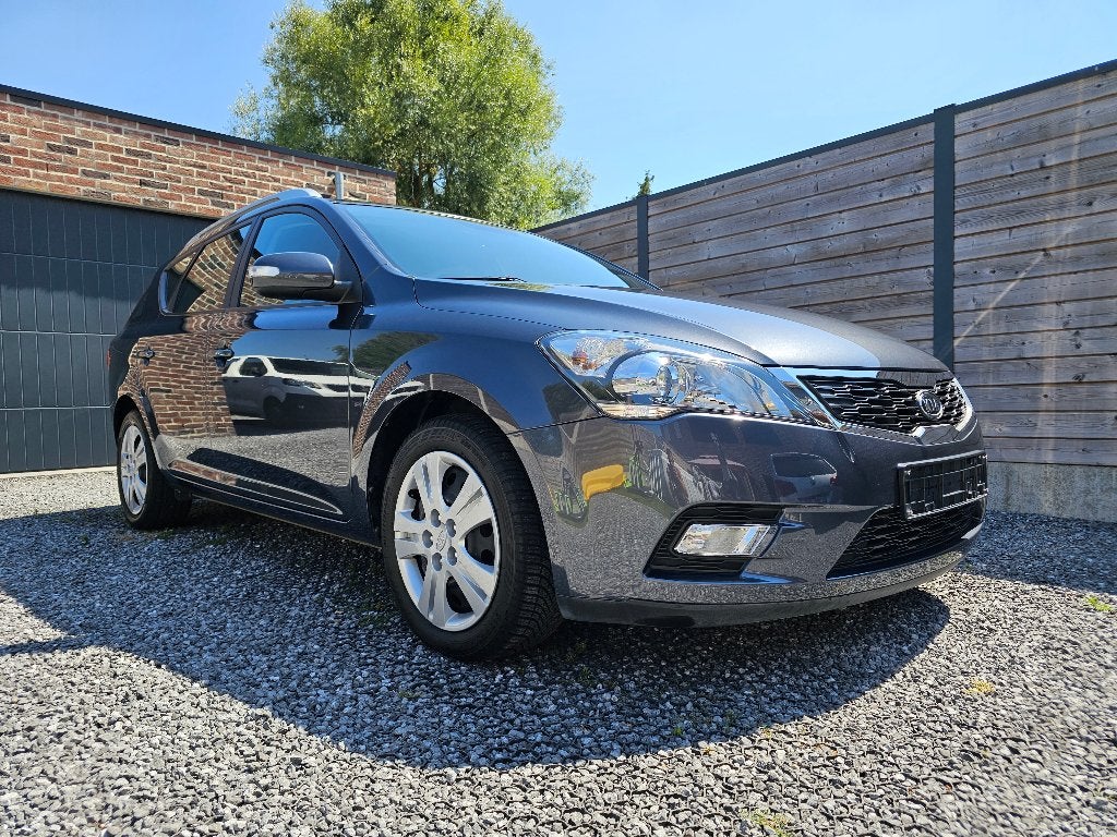 Kia Ceed EcoDynamics slechts 61.658km gekeurd voor verkoop, Autos, Kia, Particulier, (Pro) Cee d, ABS, Régulateur de distance