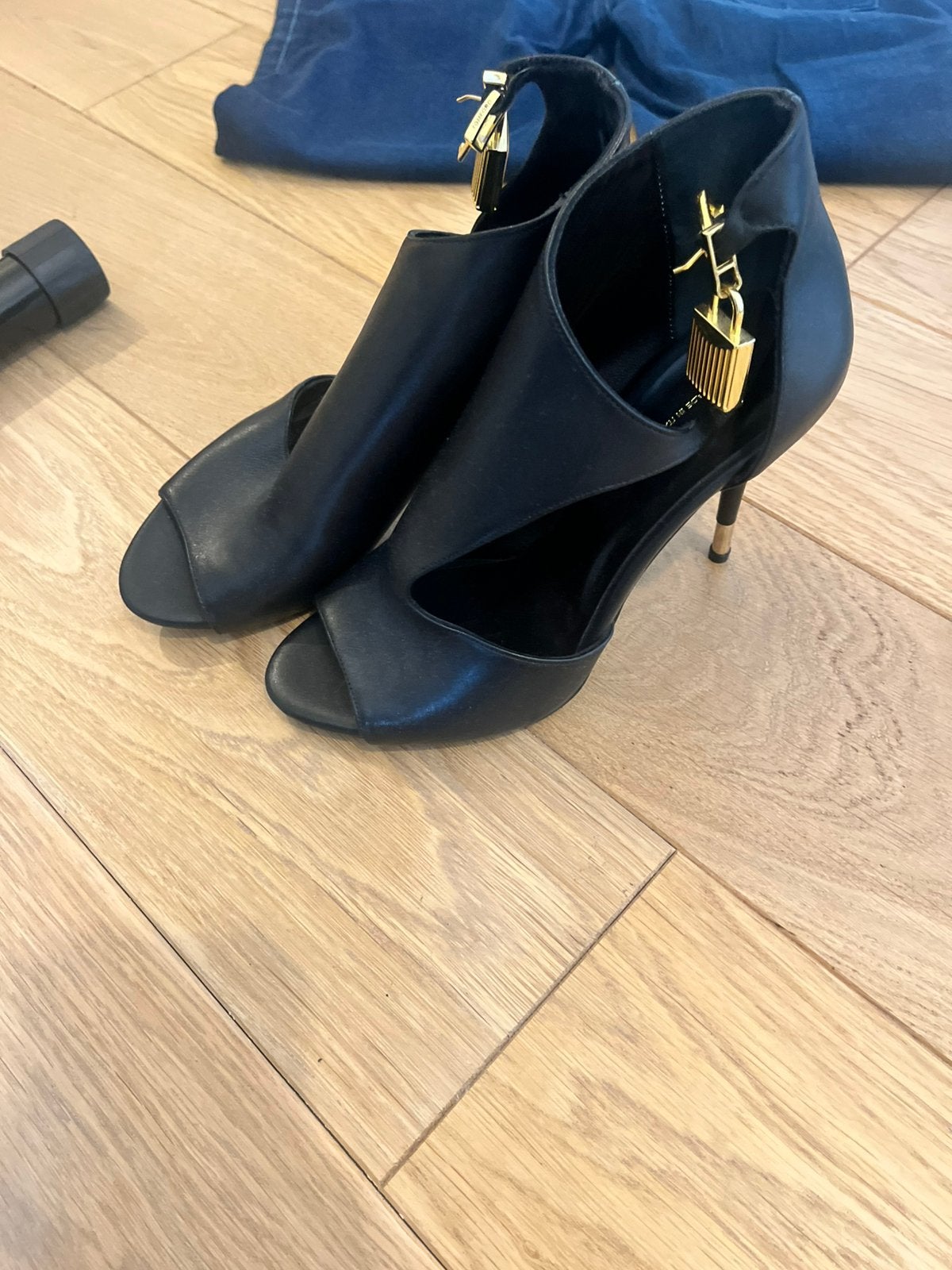 talon Tom Ford, Escarpins, Enlèvement, Porté, Noir