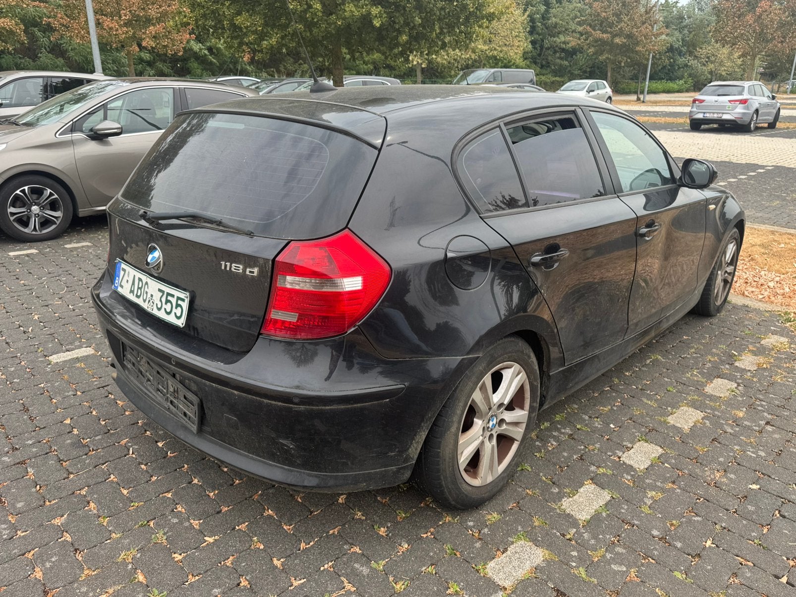 Bmw 118d 2008, Airbags, Boîte manuelle, Noir, 5 portes