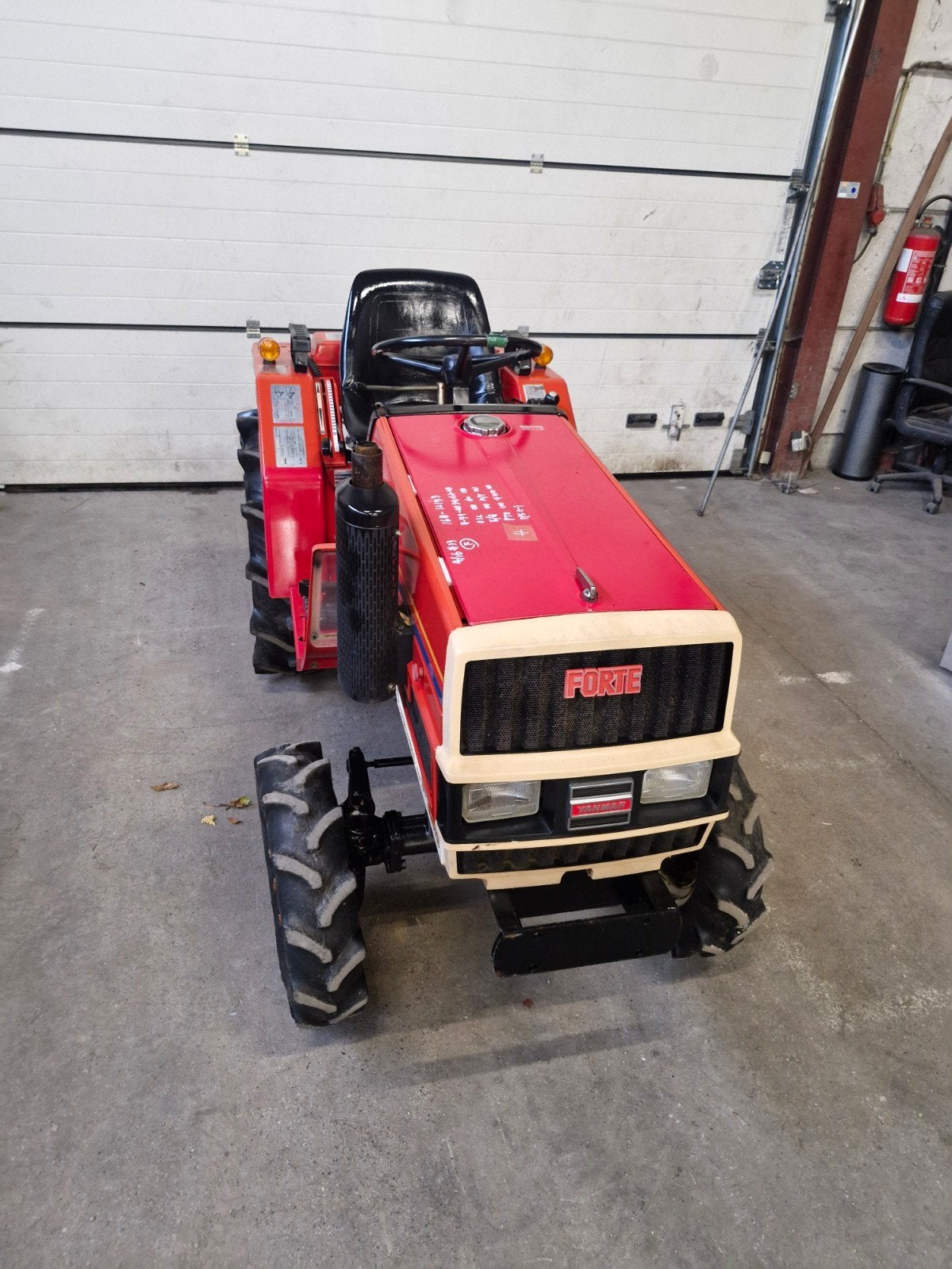 tracteur 4x4 yanmar 19 cheveaux  3250euros, Enlèvement ou Envoi