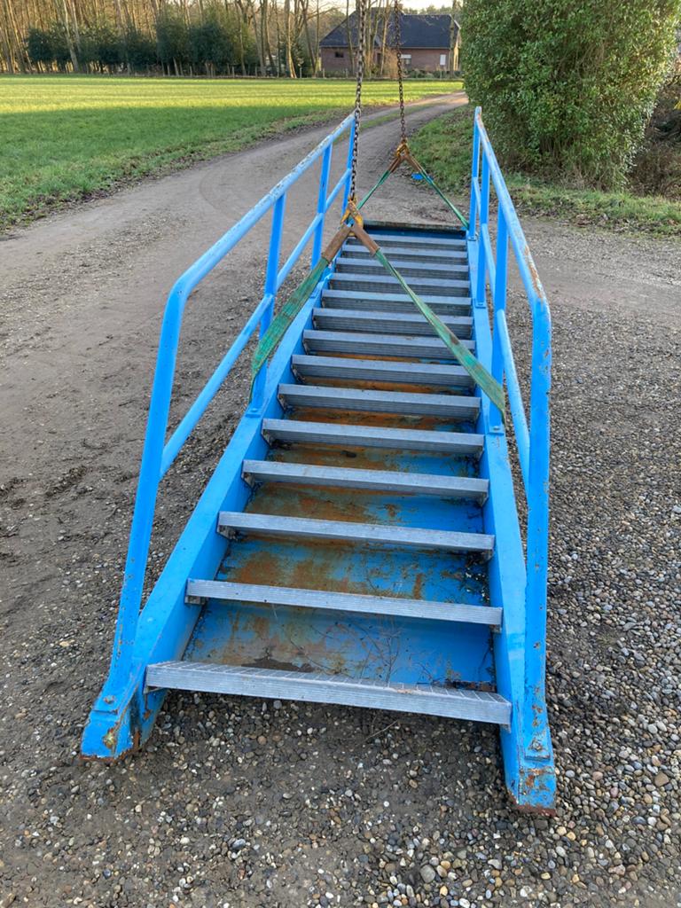 3 Lange trappen, zolderhoogte 3m, Ophalen, Zo goed als nieuw, Trap