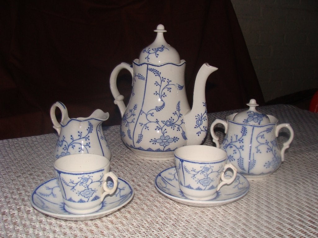 Ancien service à café avec motif bleu, poinçonné, Enlèvement