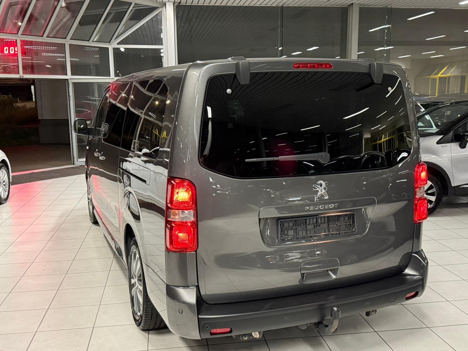 Peugeot Expert Traveller 8 Places Long-Chassis 2.0HDi 106kW, Achat, Euro 6, Entreprise, 1823 kg
