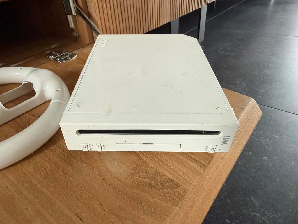 Wii met toebehoren en games, Ophalen, Gebruikt, Met 3 controllers of meer, Met stuurtje