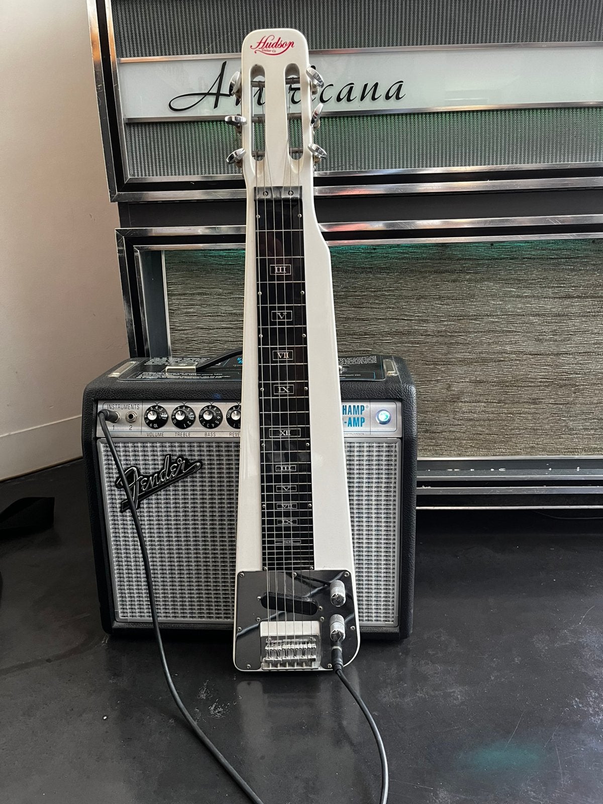 Lap steel gitaar Hudson, Muziek en Instrumenten, Snaarinstrumenten | Gitaren | Bas, Ophalen, Gebruikt, Elektrisch, 6-snarig