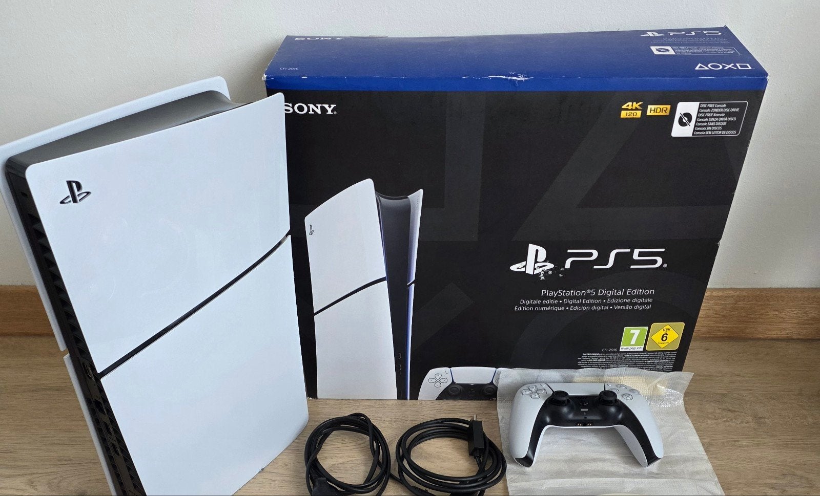 PS5 Slim Digital garantie 1 an en très bon état, Enlèvement, Comme neuf, Playstation 5 Digital