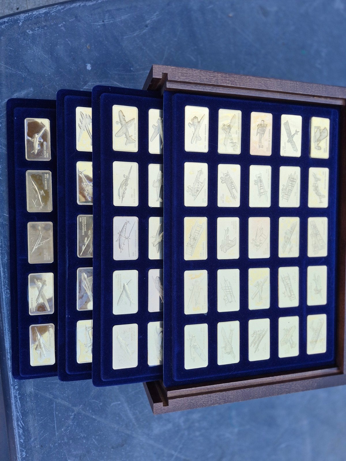 coffret COMPLET 100 lingots Or/Bronze Aviation + Certificat, Timbres & Monnaies, Enlèvement ou Envoi, Or