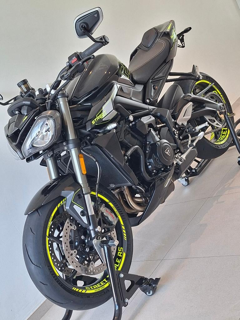 TRIUMPH STREET TRIPLE 765RS FULL OPTIONS 07/2025 NEUVE, Motos, Motos | Triumph, Particulier, Neuf, Enlèvement